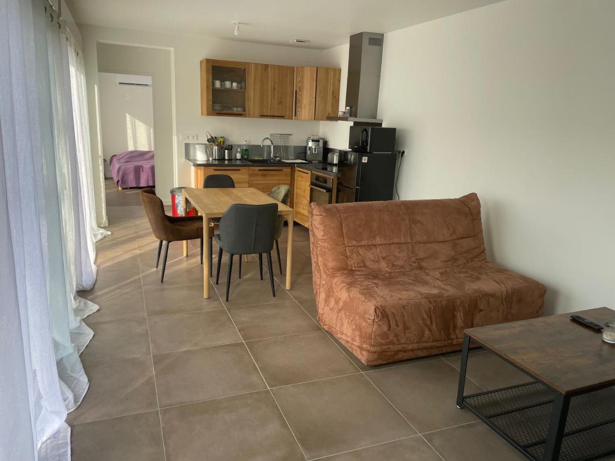 Maison La Capucine Sur Quai De Seine, Wifi, Machine A Laver, Parking Prive Gratuit Вернон Екстер'єр фото
